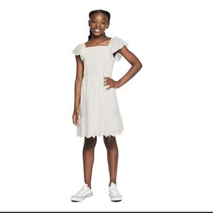 GAP Girl's Dress White Color Size XL (14-16).